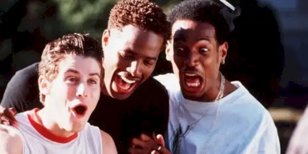 Personagens rindo de Scary Movie