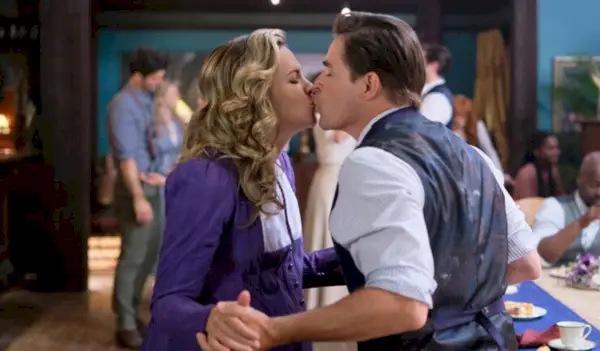 Pascale Hutton a Kavan Smith, Keď volá srdce