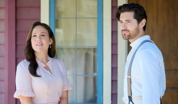 Elizabeth y Lucas, WCTH