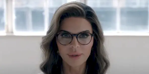 Lisa-Rinna-American-Horror-Stories-sezon-3-odcinek-3-Tasiemiec