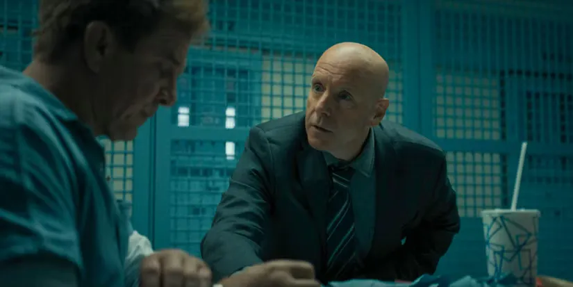 >Ієн (Х'ю Діллон) допитує Чарлі (Кенні Джонсон) у серії 3 сезону «Мер Кінгстауна» Зображення через Paramount+<p> <strong>Актор</strong> : Х'ю Діллон народився в Кінгстоні, Канада. Проривна роль Діллона відбулася, коли він з'явився у Flashpoint, граючи персонажа Еда Лейна. Багато з його ролей на екрані, як правило, ставлять Діллона як правоохоронця. Крім акторської кар'єри Діллон також є письменником, співаком і продюсером. Насправді Діллон був співтворцем <em>Мер Кінгстауна</em> з Тейлором Шеріданом.</p> <p> <strong>Відомі фільми та телешоу</strong> :</p> <table class= Ян (Г'ю Діллон) допитує Чарлі (Кенні Джонсон) у серії 3 сезону 7 серіалу