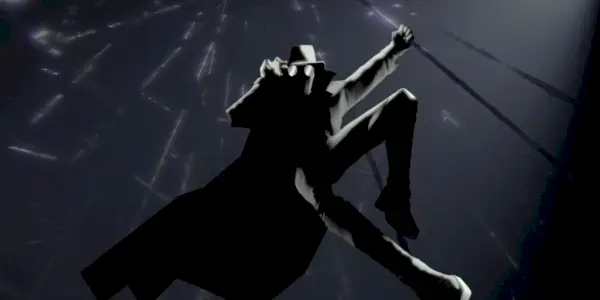 Spider-Man Noir vo filme Spider-Man: Into the Spider-Verse drží svoj klobúk