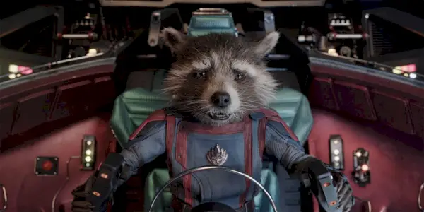 GOTG Vol.1を操縦しながら怯えている様子のロケット。 3 船