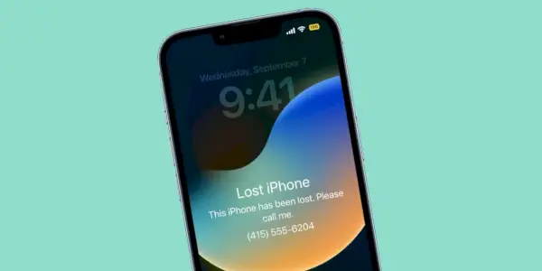 iPhone no Modo Perdido exibindo mensagem personalizada