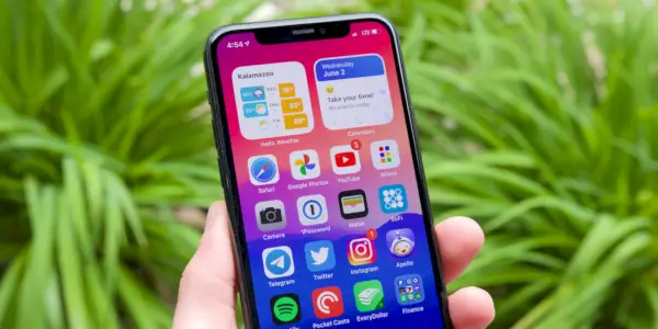 iPhone 11 Pro con iOS 14