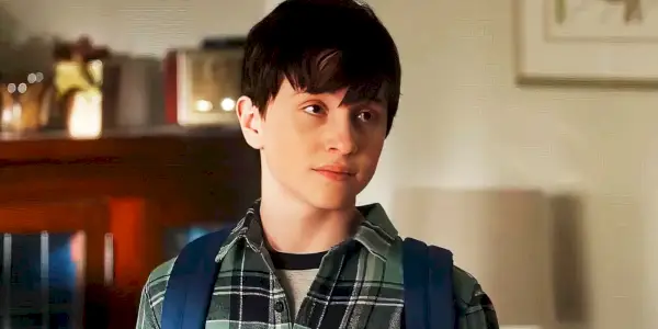 Judah Prehn ako Max Hawthorne z 3. sezóny Resident Alien