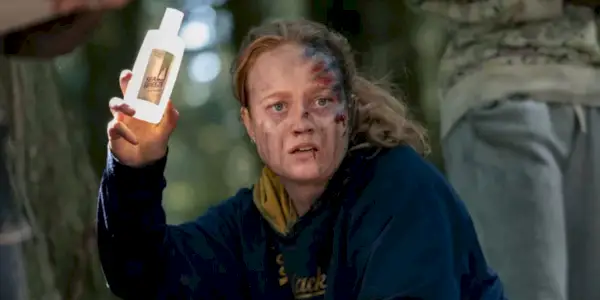 Liv Hewson como Van en Yellowjackets