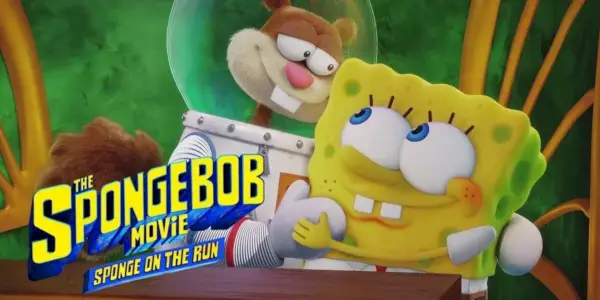 Spongebob e Sandy si abbracciano e si guardano amorevolmente