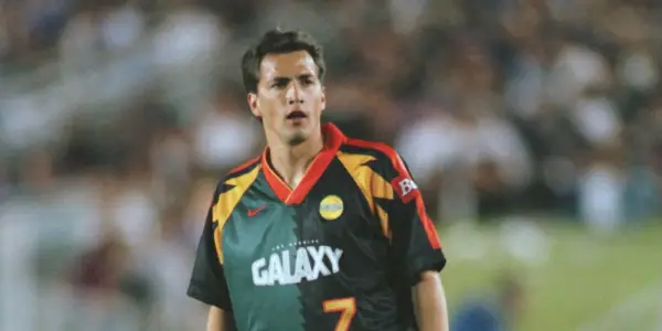 andrew shue jugando con la galaxia