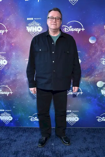 russell t davies u lékaře, který premiéru