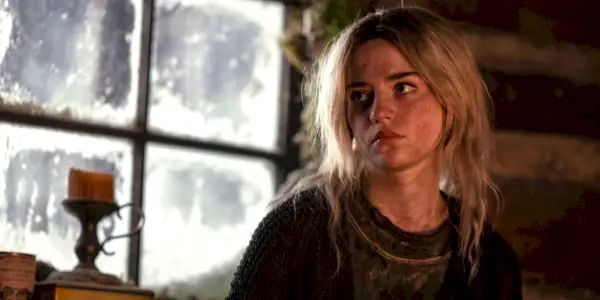 Natalie ser forladt ud i Yellowjackets