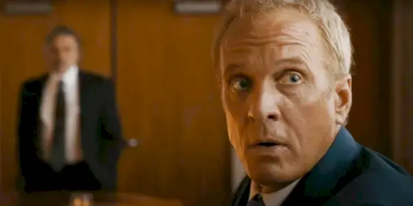 Howard dans Tu ferais mieux d'appeler Saul