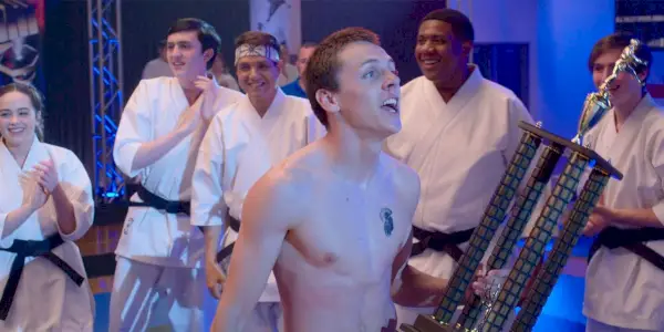 Jacob Bertrand som Hawk i Cobra Kai sæson 4