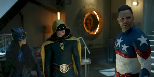 historia de la temporada 4 de Stargirl