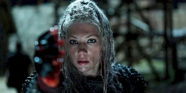 Vikingos Lagertha justo antes de su muerte