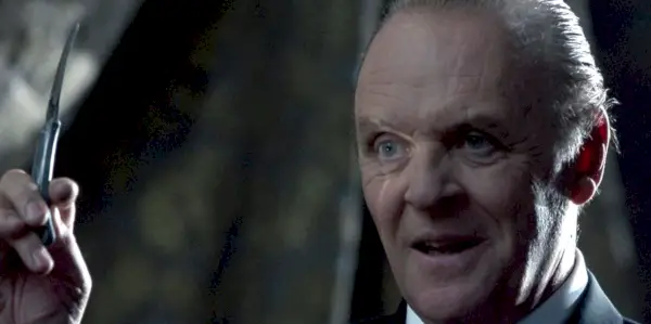 Hannibal Lecter avec un couteau dans Hannibal.