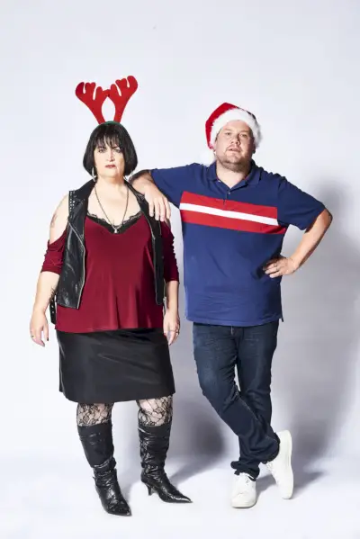 Ruth Jones und James Corden in Gavin und Stacey Weihnachtsspecial 2019