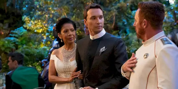 Penny-Johnson-Jerald-Mark-Jackson-and-Scott-Grimes-in-The-Orville-Season-3-2