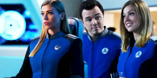 Adrianne Palicki ako Kelly Grayson v Orville