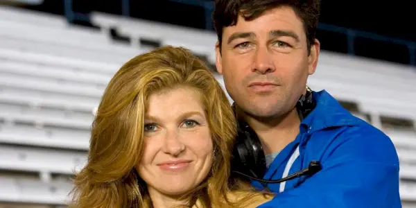 Eric a Tami vo filme Friday Night Lights.