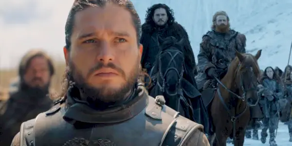 Kit Harington dans le rôle de Jon Snow et Kristofer Hivju dans le rôle de Tormund dans Game of Thrones