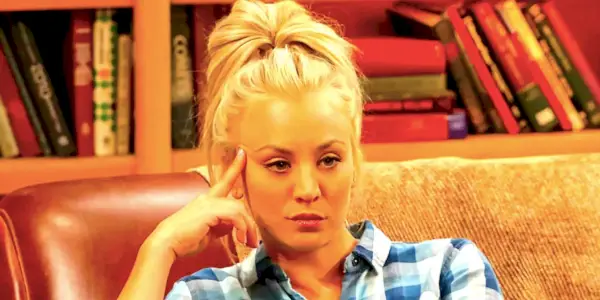 Penny sieht in „The Big Bang Theory“ gelangweilt aus