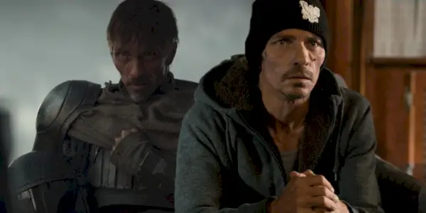 Charles Baker como um vilão Mandaloriano e Skinny Pete de Breaking Bad