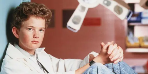 Neil Patrick Harris jako Doogie Howser, MD w starym serialu komediowym.