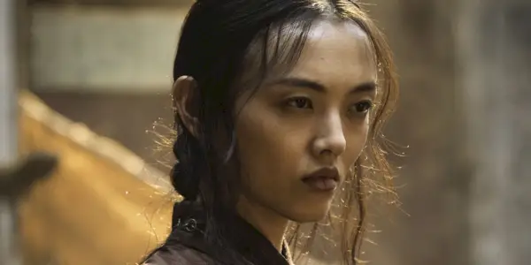 Rila Fukushima en prêtresse rouge de Yi Ti dans la saison 5 de Game of Thrones