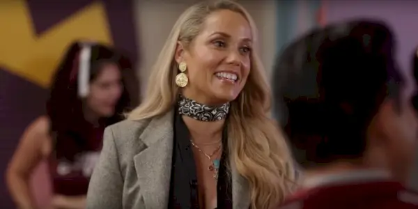 Elizabeth Berkley som Jessie Spano Saved By The Bell Reboot