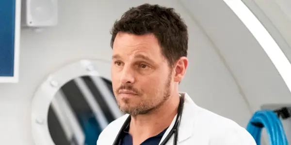 Alex Karev (Justin Chambers) vypadá v Grey vážně