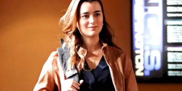 Cote De Pablo jako Ziva David S úsměvem na NCIS