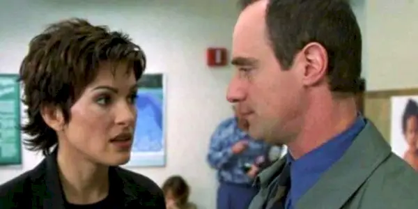 Benson et Stabler parlent dans l'épisode SVU Legacy