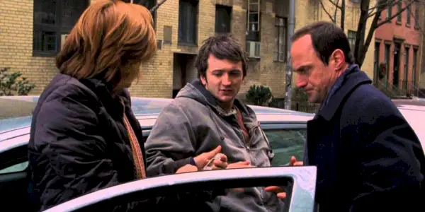 Benson et Stabler arrêtent Justin dans l'épisode SVU Intoxicated