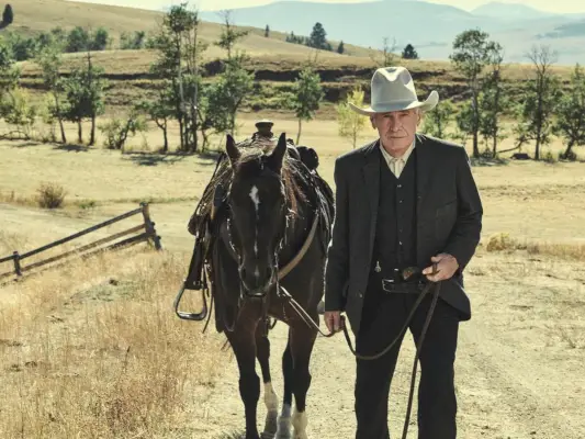Harrison Ford promenant un cheval à Yellowstone 1923