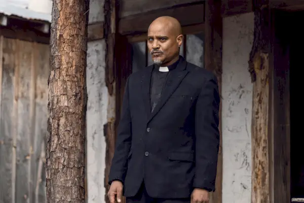 Seth Gilliam jako ojciec Gabriel, The Walking Dead, sezon 11