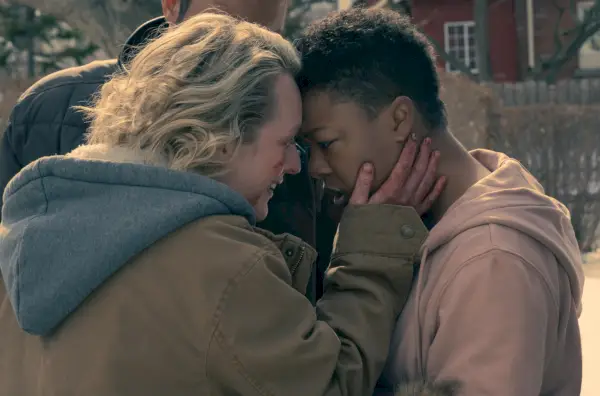 elisabeth Moss, samira wiley, příběh služebnice, sezóna5