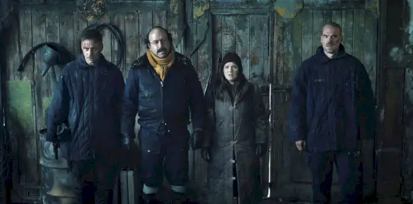 tom wlaschiha som dmitrti, brett gelman som murray bauman, winona ryder som joyce byers, david harbour som jim hopper, stranger things säsong 4 del 2