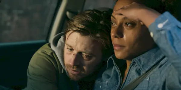 Jack Lowden, Rosalind Eleazar, chevaux lents saison 3, épisode 4