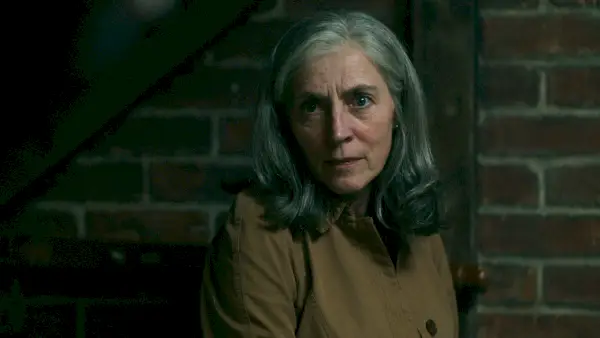 Saskia Reeves, chevaux lents saison 3, épisode 4