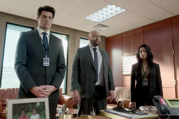 noah centineo, colton dunn, aarti mann, rekryten