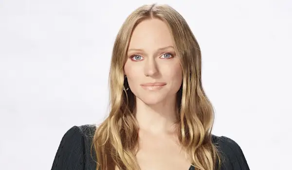 Marci Miller z „Days of Our Lives” ujawnia, co skłoniło ją do powiedzenia: „OK, muszę lecieć” – a także jej reakcja na morderstwo Abby