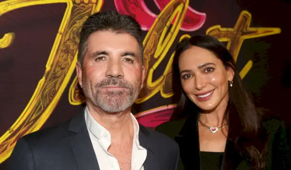 Snúbenica Simona Cowella je jeho „rock“ – Spoznajte dlhoročnú lásku sudcu America's Got Talent