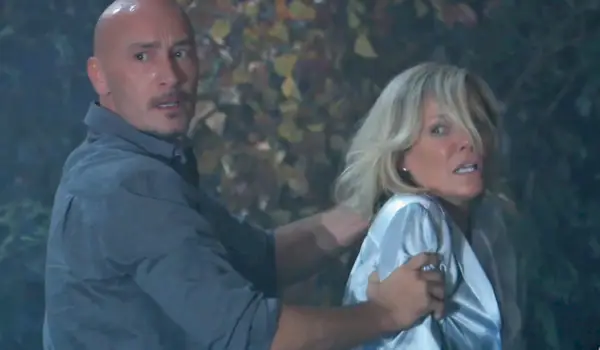 Ava's Saved From Mason and the Brink of Death od [Spoiler] – a Carly a Drew sú šokovaní, keď vidia oslobodeného Cyrusa