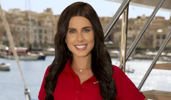 Afundar ou nadar: veja se Natalya do Below Deck Med ainda está com o namorado depois de beijar outro homem