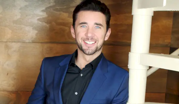 Billy Flynn z Days of Our Lives sdílí potěšující fotografie, které odhalují, proč jsou tyto Vánoce pro něj a jeho manželku tak výjimečné