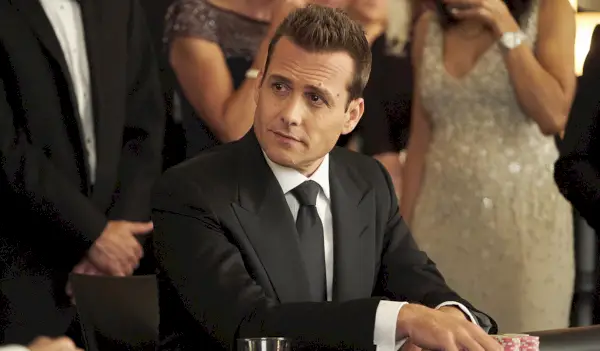 Gabriel Macht z Suits zdieľa vzrušujúce spomienky na svojho neskorého kolegu