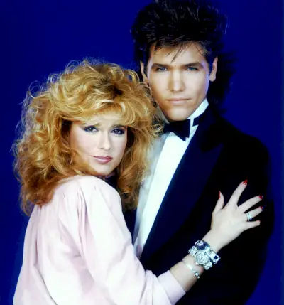 MLADÍ A NEPOKOJNÍ, zľava: Tracey E. Bregman, Michael Damian, (asi 1985), 1973-, © CBS/s láskavým dovolením Everett Collection