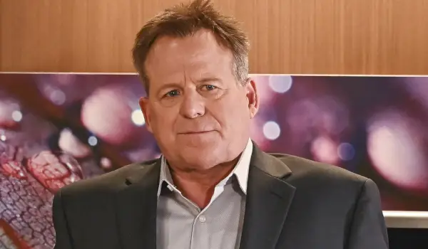 kin shriner scotty VŠEOBECNÁ NEMOCNICA -