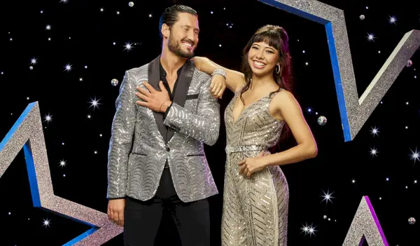 Xochitl Gomez & Val Chmerkovskiy - רוקדים עם כוכבים